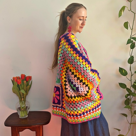 Groovy Flower Crochet Cardigan - Picture 4 of 6